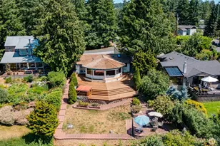 10 Edgewater Dr, Camano Island, WA 98282 - Photo 8