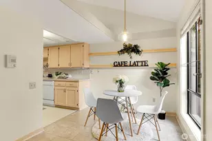 1541 NE 143rd St, Seattle, WA 98125 - Photo 14