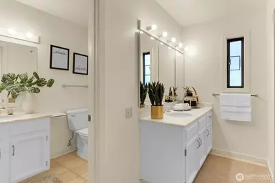 1541 NE 143rd Street #H5, Seattle, WA 98125 - Photo 18