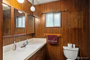 7929 Silver Lake Rd, Maple Falls, WA 98266 - Photo 22