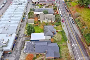 30 SE Bush St, Issaquah, WA 98027 - Photo 32