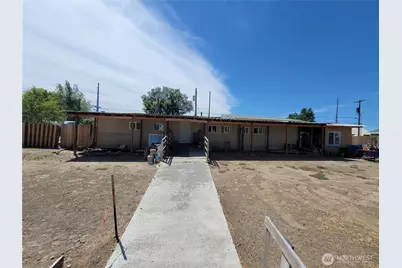 9951 & 9939 Highland Drive NE, Moses Lake, WA 98837 - Photo 1