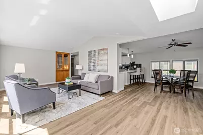 1427 100th Street SW #27, Everett, WA 98204 - Photo 4