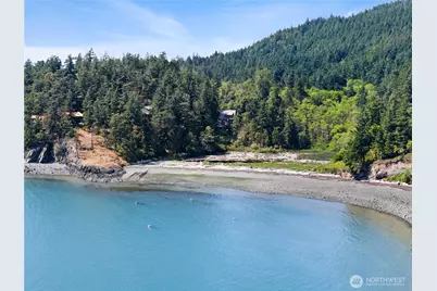 7541 Holiday Boulevard, Anacortes, WA 98221 - Photo 4