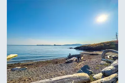 7541 Holiday Boulevard, Anacortes, WA 98221 - Photo 30