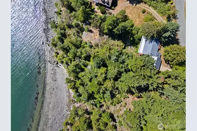 7541 Holiday Boulevard, Anacortes, WA 98221 - Photo 1