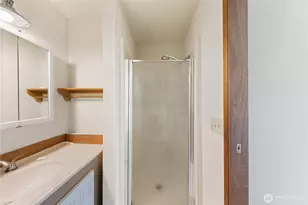 7541 Holiday Blvd, Anacortes, WA 98221 - Photo 16