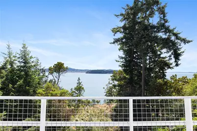 7541 Holiday Boulevard, Anacortes, WA 98221 - Photo 6