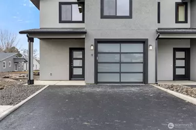 601 Dorsing Street #A, Moses Lake, WA 98837 - Photo 2