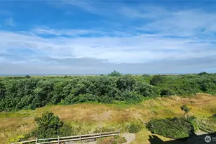 835 Ocean Shores Blvd NW, Ocean Shores, WA 98569 - Photo 2