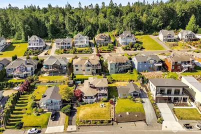 6926 Holeman Avenue, Blaine, WA 98230 - Photo 36