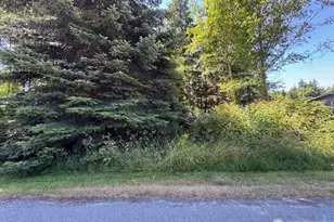 42 E Sycamore Dr, Coupeville, WA 98239 - Photo 1