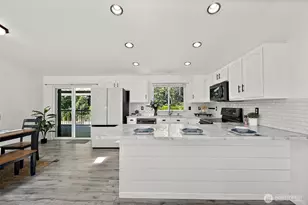 16243 Pleasant Beach Dr SE, Yelm, WA 98597 - Photo 12