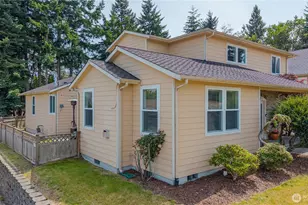 2140 SW Vista Park Dr, Oak Harbor, WA 98277 - Photo 32
