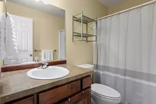 2140 SW Vista Park Dr, Oak Harbor, WA 98277 - Photo 24