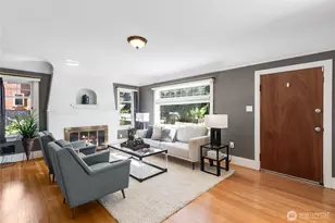 8607 15th Ave NE, Seattle, WA 98115 - Photo 2