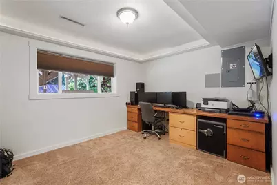 2120 Seaview Street W, University Place, WA 98466 - Photo 26