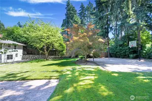10425 SE 22nd St, Bellevue, WA 98004 - Photo 32