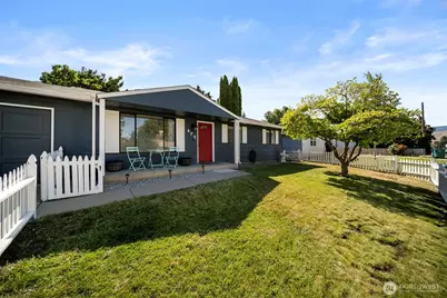 475 N Kansas Avenue, East Wenatchee, WA 98802 - Photo 2