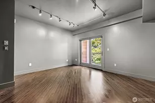 745 Bellevue Ave E, Seattle, WA 98102 - Photo 24