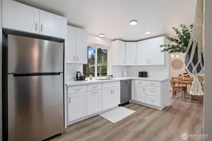 329 Point Fosdick Pl NW, Gig Harbor, WA 98335 - Photo 4