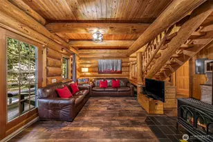 7010 Rainier Way, Deming, WA 98244 - Photo 6