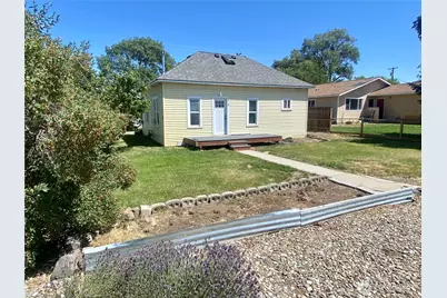 418 N Pacific Street, Ellensburg, WA 98926 - Photo 1