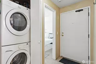 29 Etruria St, Seattle, WA 98109 - Photo 20