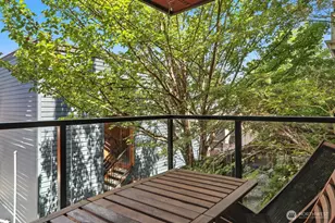 29 Etruria St, Seattle, WA 98109 - Photo 16