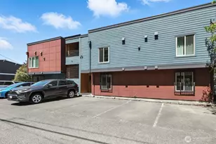 29 Etruria St, Seattle, WA 98109 - Photo 2