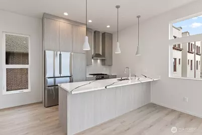 2921 Franklin Avenue E #B, Seattle, WA 98102 - Photo 8
