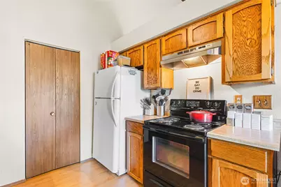 7310 N Skyview Lane #J-301, Tacoma, WA 98406 - Photo 14