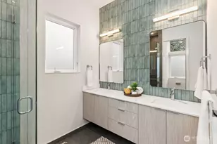 2925 Franklin Ave E, Seattle, WA 98102 - Photo 22
