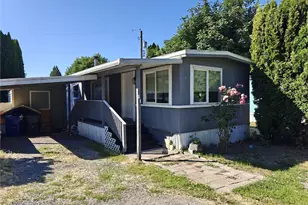 1720 Maple Ln, Kent, WA 98030 - Photo 2