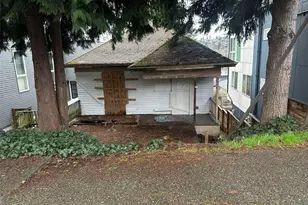 2257 14th Ave W, Seattle, WA 98119 - Photo 2