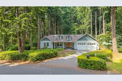 6301 Sahalee Court, Clinton, WA 98236 - Photo 2