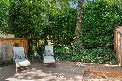 10037 NE 138th Place #D7, Kirkland, WA 98034 - Photo 16