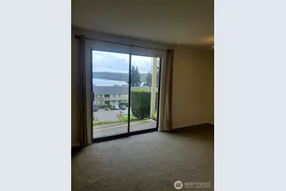 1725 W Sunn Fjord #J-101, Bremerton, WA 98312 - Photo 8