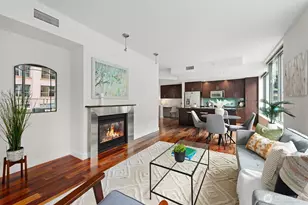 910 Lenora St, Seattle, WA 98121 - Photo 16