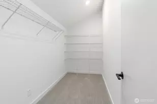 1327 N 185th St, Shoreline, WA 98133 - Photo 16