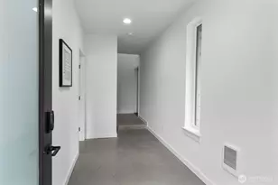 1327 N 185th St, Shoreline, WA 98133 - Photo 12