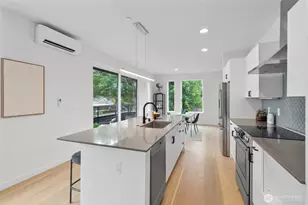 1327 N 185th St, Shoreline, WA 98133 - Photo 14