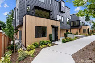 1327 N 185th St, Shoreline, WA 98133 - Photo 2