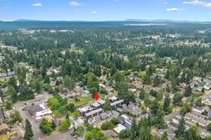 1323 N 185th St, Shoreline, WA 98133 - Photo 36