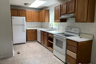 934 Cascade Ave, Shelton, WA 98584 - Photo 8