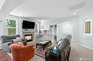 2525 189th St Ct E, Tacoma, WA 98445 - Photo 8