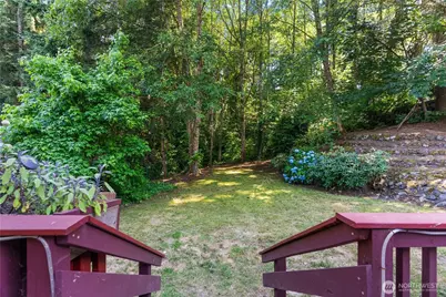 781 NE Woods Place, Bremerton, WA 98311 - Photo 32