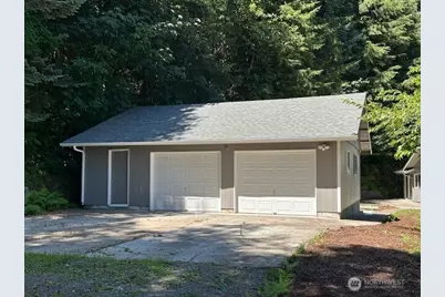 1581 Elochoman Valley Road, Cathlamet, WA 98612 - Photo 2