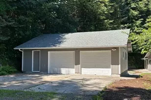 1581 Elochoman Valley Rd, Cathlamet, WA 98612 - Photo 2