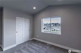 18911 Eagle Ridge Dr E, Bonney Lake, WA 98391 - Photo 10